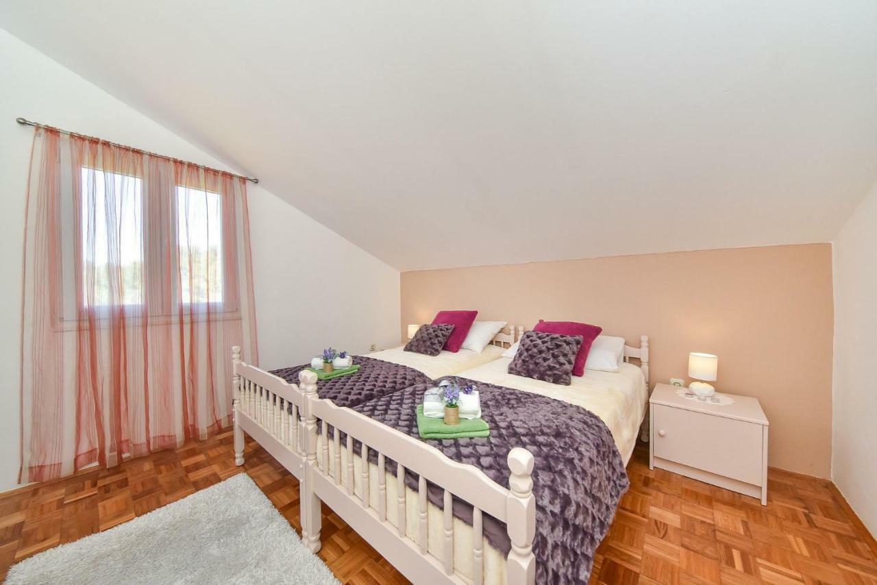 Miluska Apartament Sveti Filip i Jakov