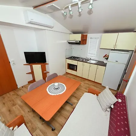 Apartmani Miluska Sveti Filip i Jakov Extérieur photo