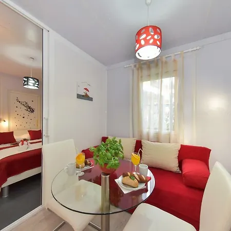 Apartmani Miluska Sveti Filip i Jakov Extérieur photo