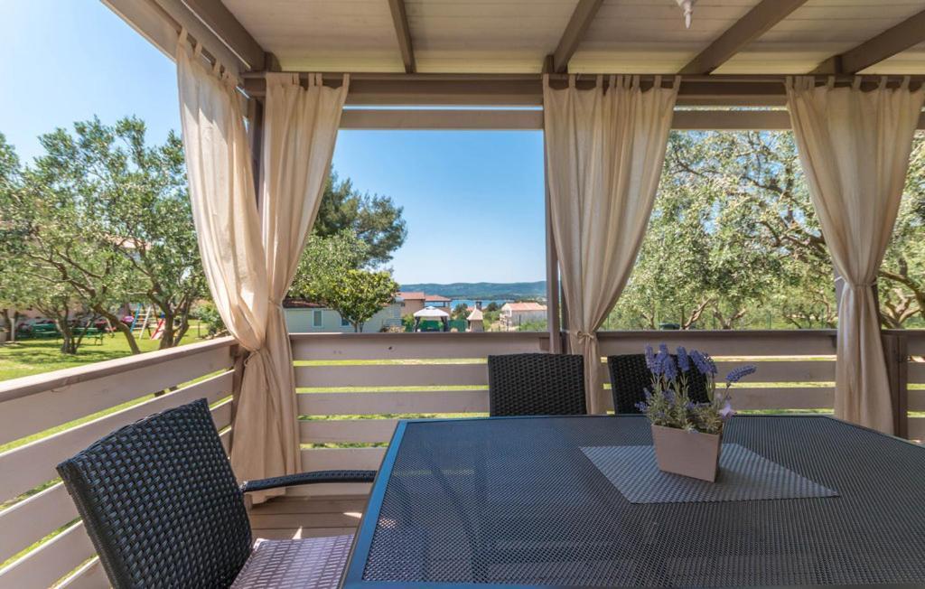 Miluska Apartment